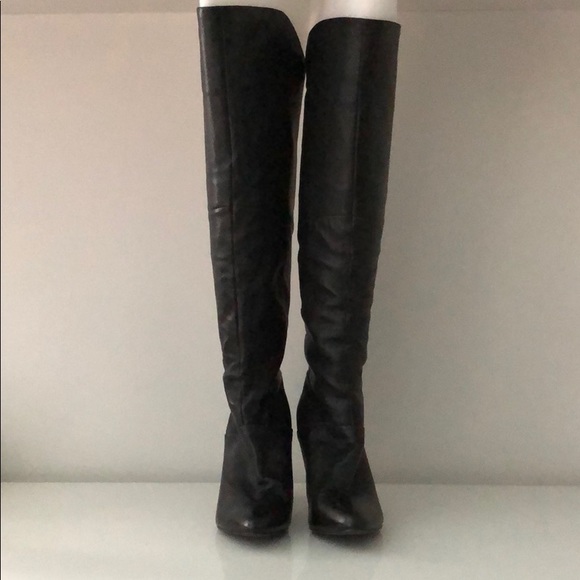 GUESS GENUINE LEATHER OVER THE KNEE HEELED BOOTS - Picture 2 of 8